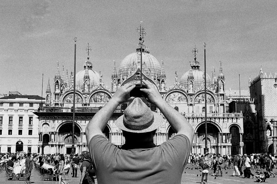 Harbel Photography, The Ones - The Tourist. San Marco, Vera Fotografia