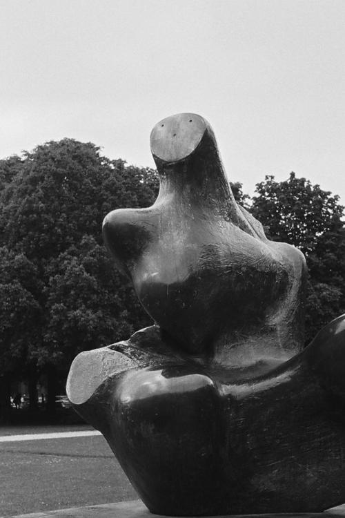 Henry Moore X